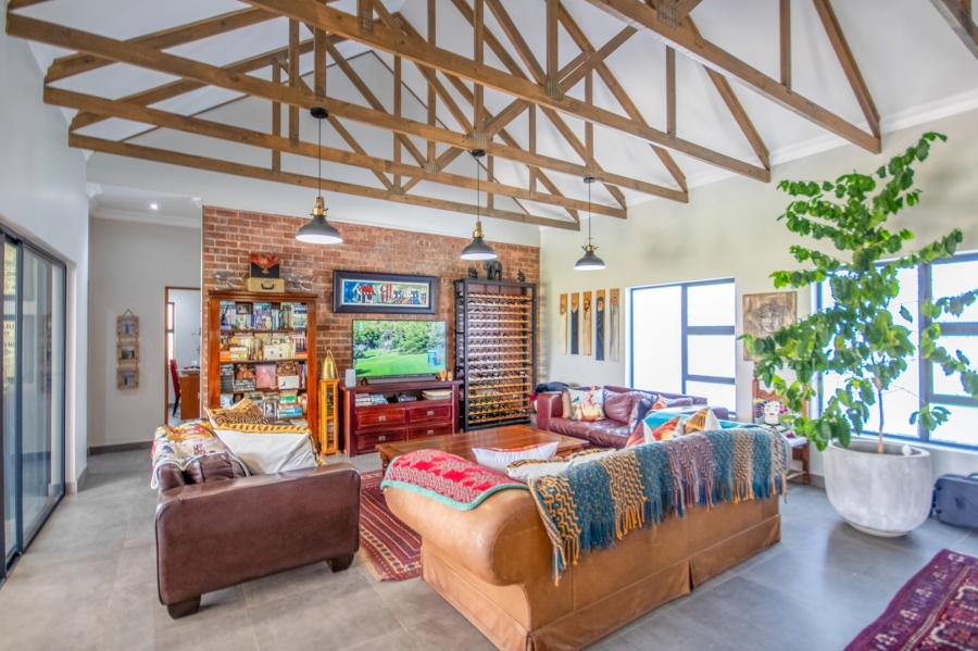 3 Bedroom Property for Sale in WestLake Country Safari Estate North West